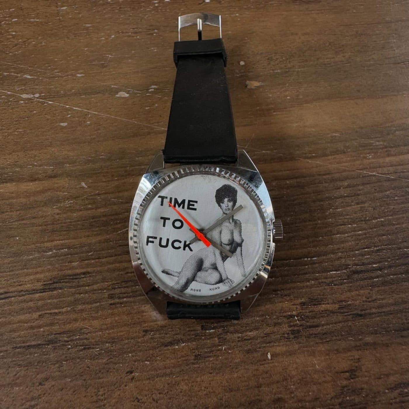 Reloj Novelty Vintage — Edición Picante (+18)